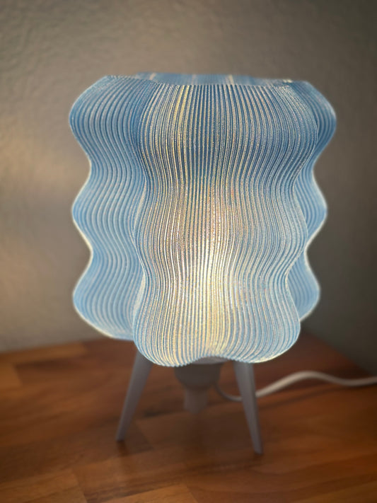 Ripple Glow – Modern 3D Printed Sculptural Lamp ✨